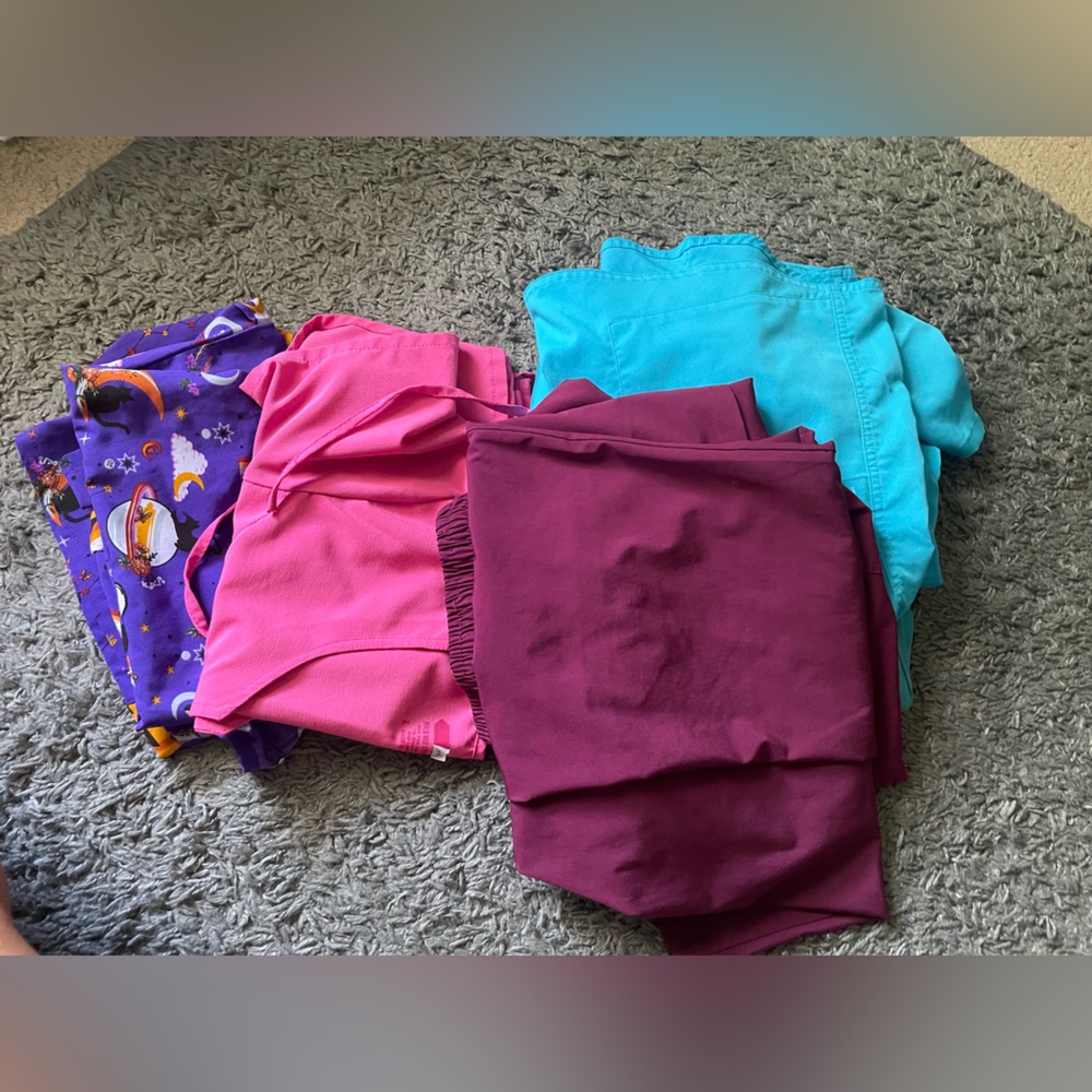 Size Large Scrubs
